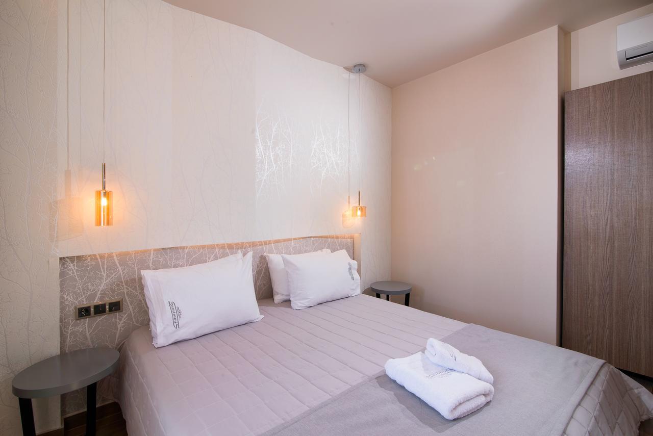 Semiramis Luxury Suites Chrysi Ammoudia ภายนอก รูปภาพ