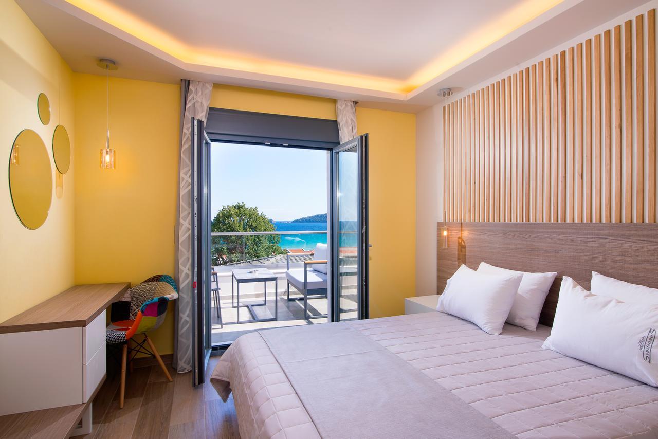 Semiramis Luxury Suites Chrysi Ammoudia ภายนอก รูปภาพ