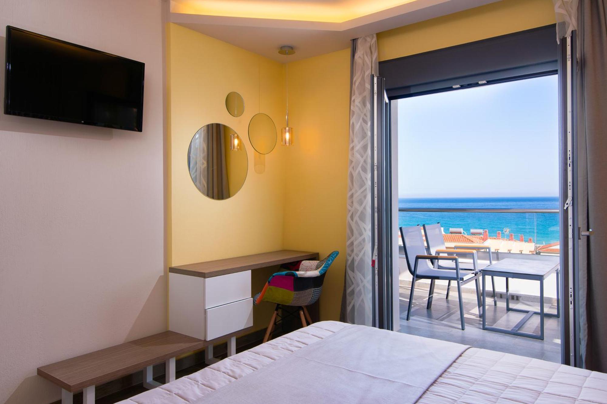 Semiramis Luxury Suites Chrysi Ammoudia ภายนอก รูปภาพ