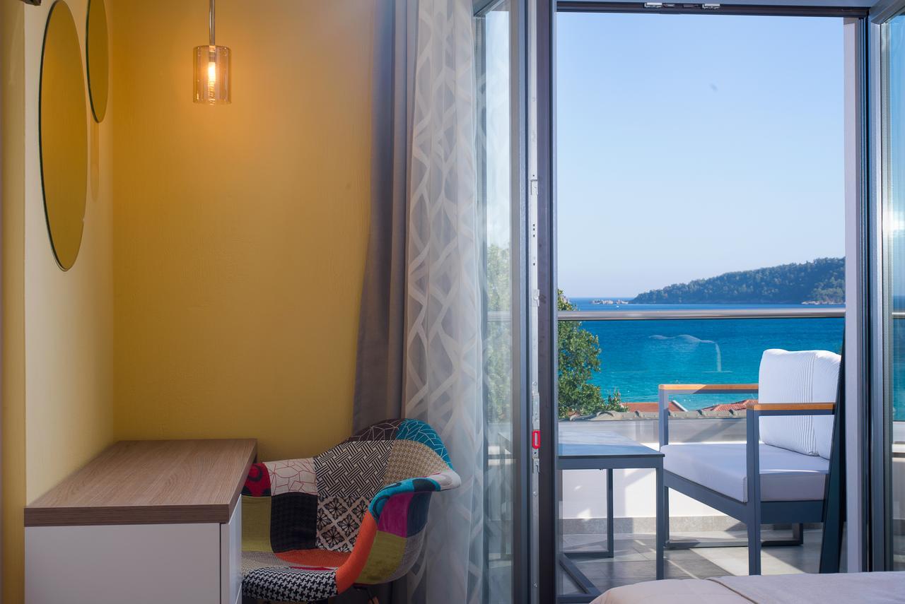 Semiramis Luxury Suites Chrysi Ammoudia ภายนอก รูปภาพ