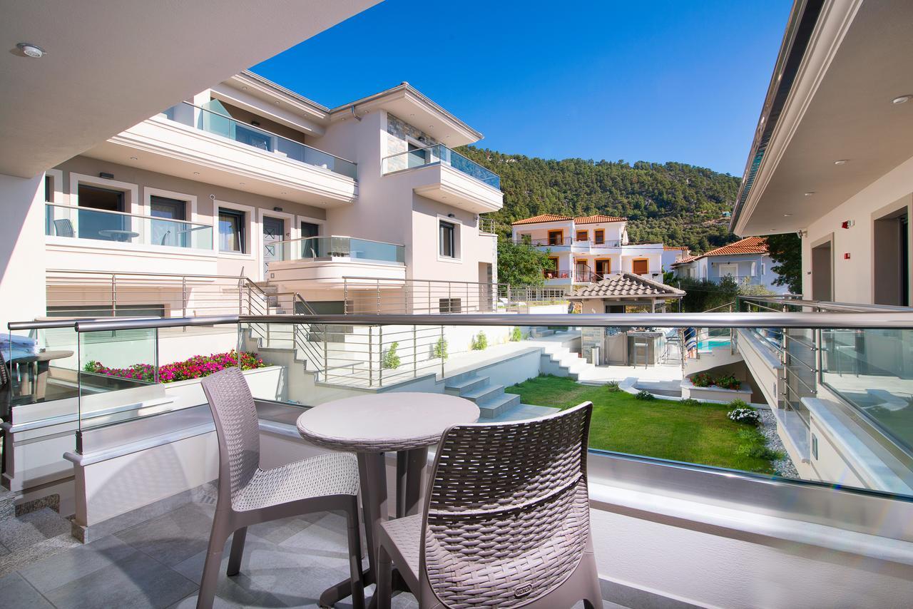 Semiramis Luxury Suites Chrysi Ammoudia ภายนอก รูปภาพ