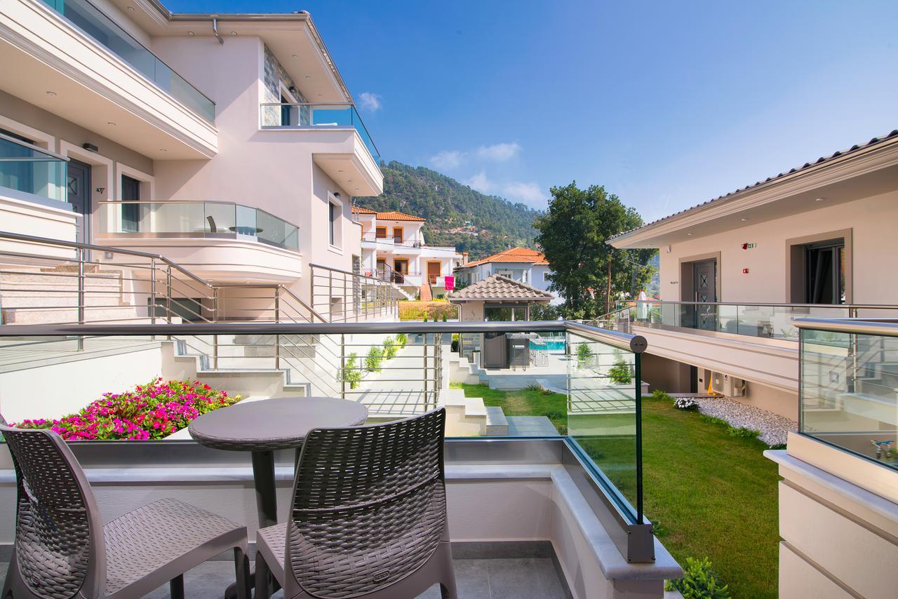 Semiramis Luxury Suites Chrysi Ammoudia ภายนอก รูปภาพ