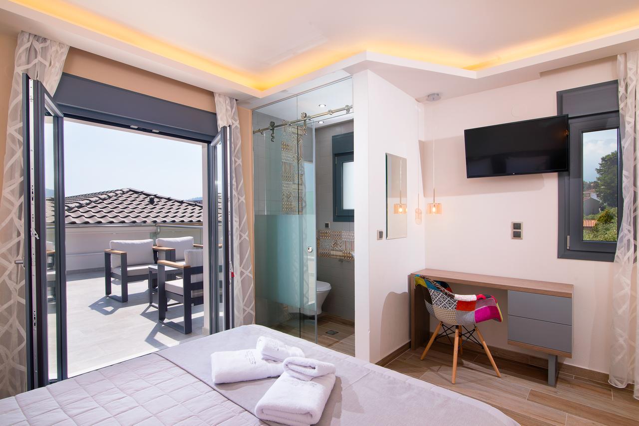 Semiramis Luxury Suites Chrysi Ammoudia ภายนอก รูปภาพ