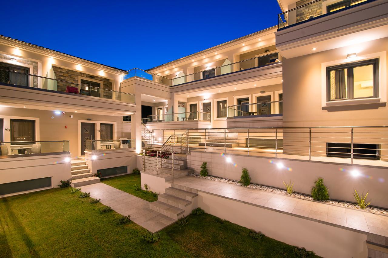 Semiramis Luxury Suites Chrysi Ammoudia ภายนอก รูปภาพ