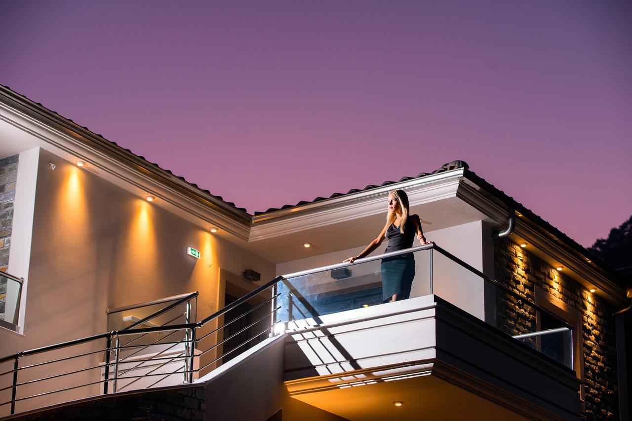 Semiramis Luxury Suites Chrysi Ammoudia ภายนอก รูปภาพ