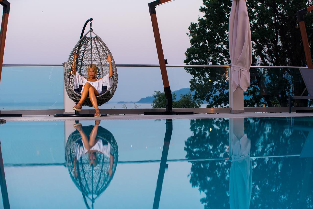 Semiramis Luxury Suites Chrysi Ammoudia ภายนอก รูปภาพ